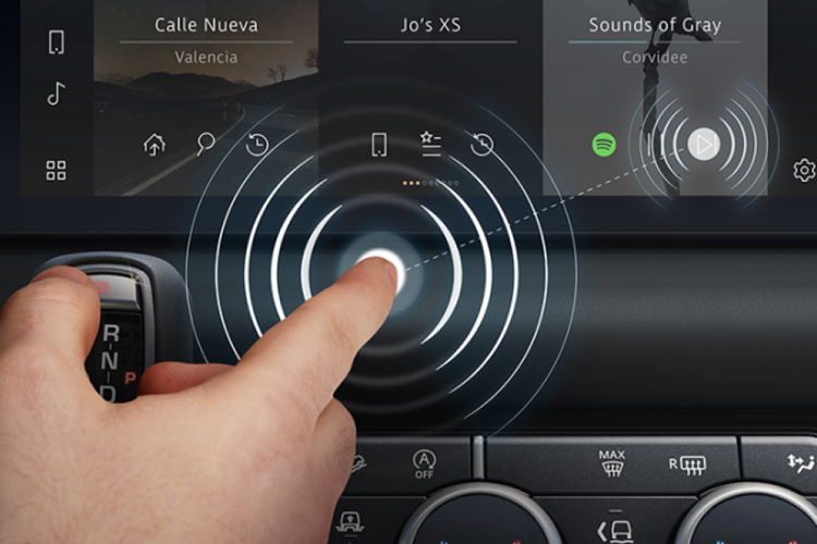 نمایشگر لمسی قابل پیش بینی به کمک هوش مصنوعی در لندرور