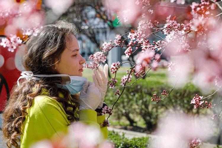 روایت بیماران کووید-۱۹ از فقدان حس بویایی و چشایی؛ اختلالی که شاید ماندگار باشد